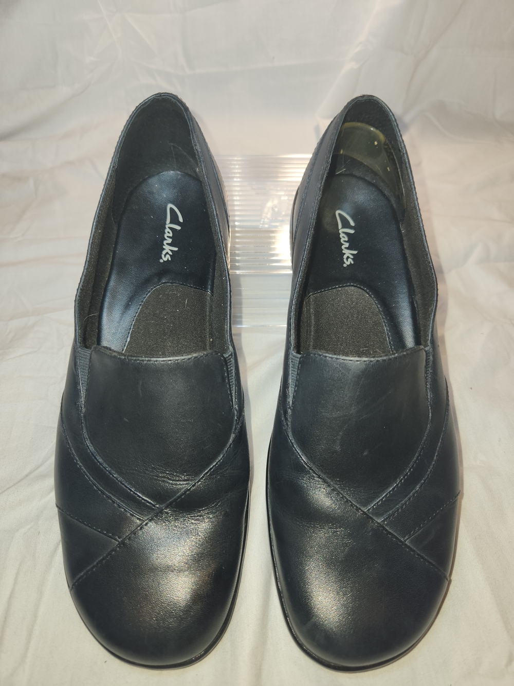 Clarks Women’s Black Slip-On Leather Loafers 8.5